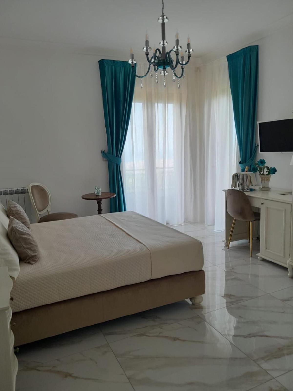 La Vigna Del Vento Bed & Breakfast Casola di Napoli Exterior foto