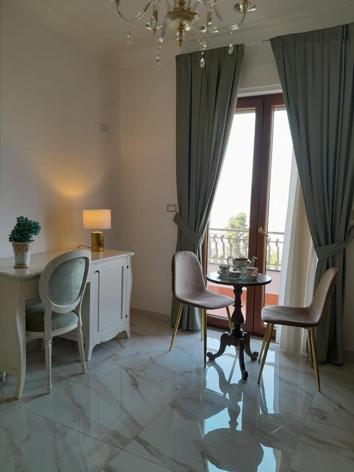 La Vigna Del Vento Bed & Breakfast Casola di Napoli Exterior foto