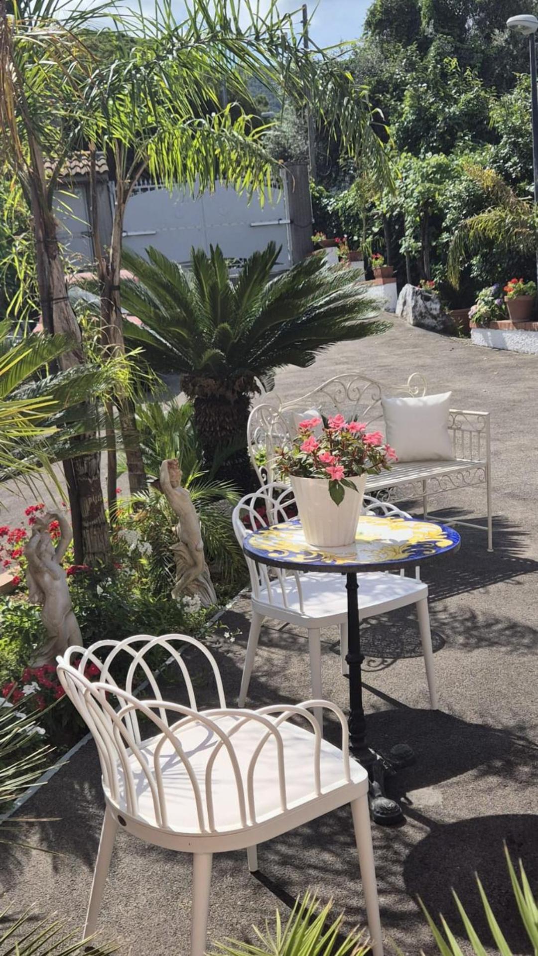 La Vigna Del Vento Bed & Breakfast Casola di Napoli Exterior foto